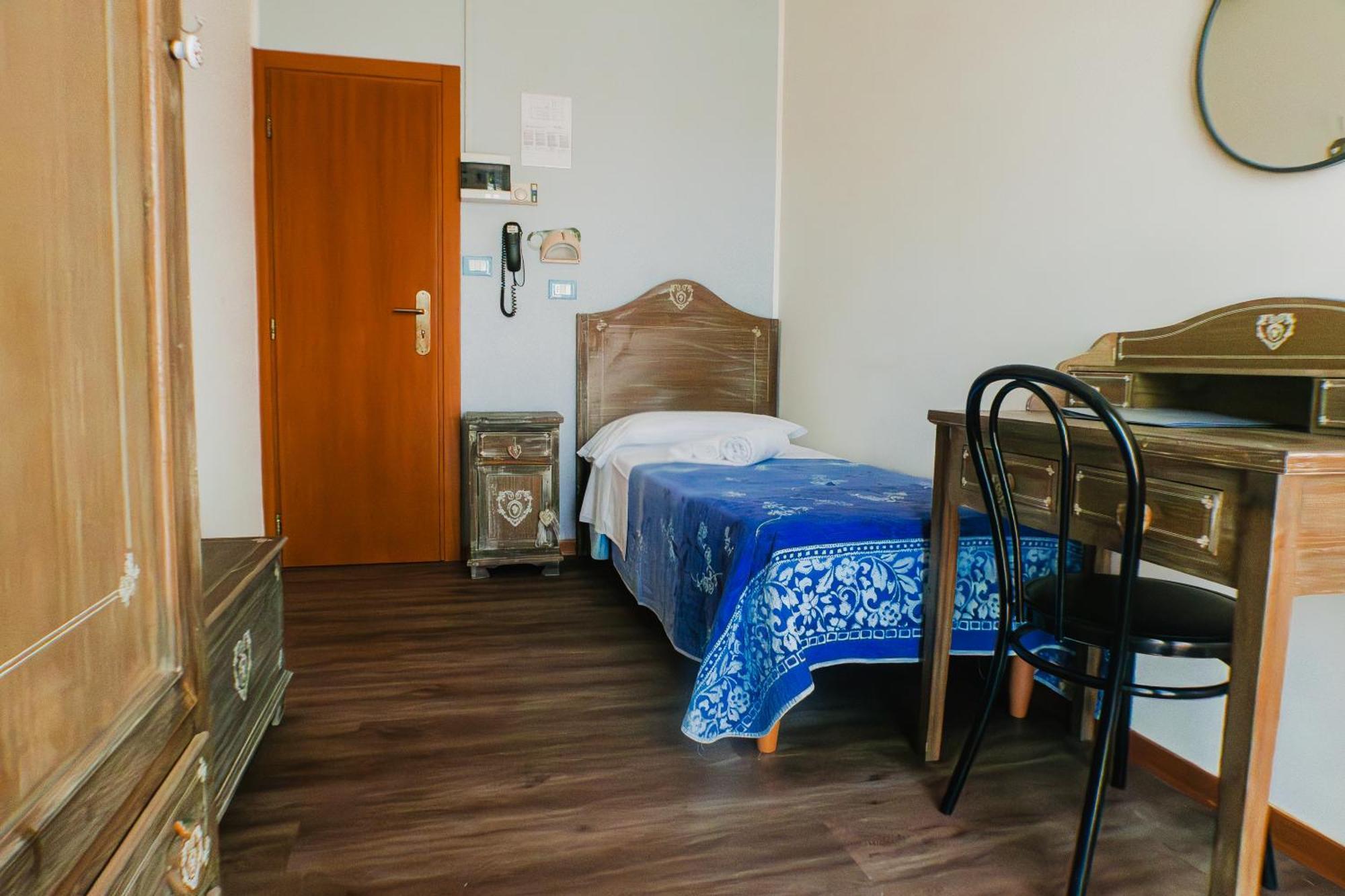 Hotel Jolie 리치오네 외부 사진