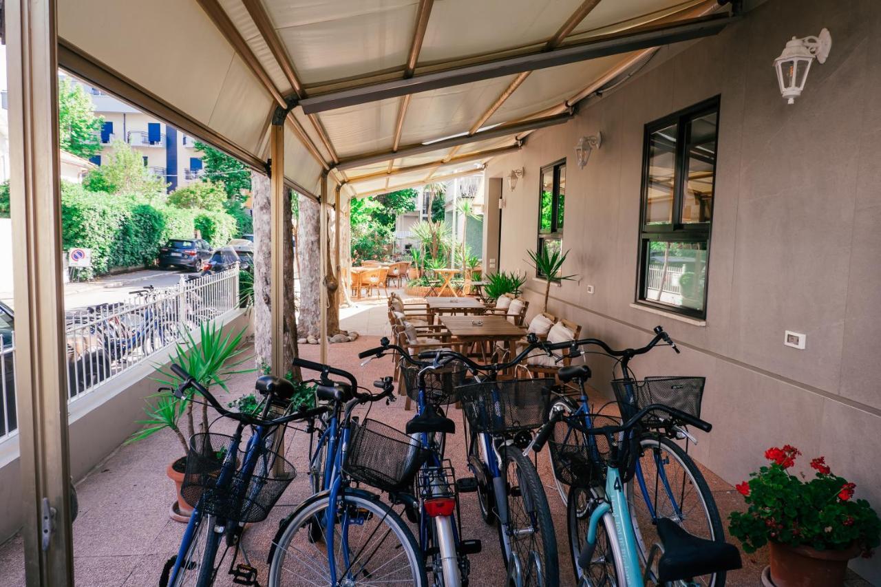 Hotel Jolie 리치오네 외부 사진