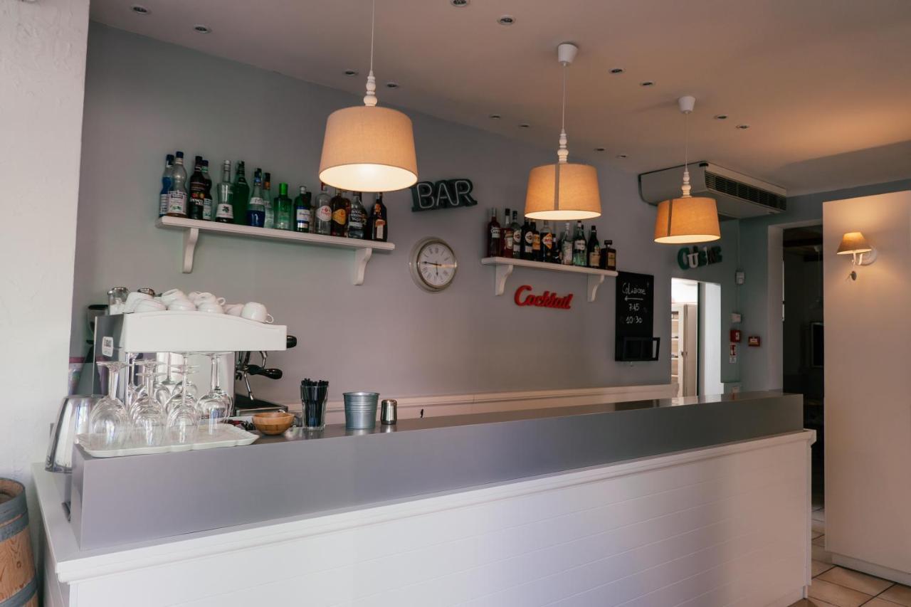 Hotel Jolie 리치오네 외부 사진