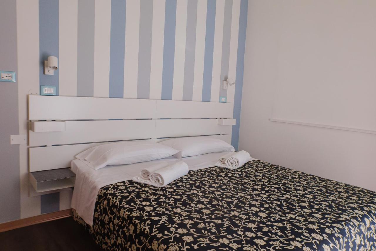 Hotel Jolie 리치오네 외부 사진