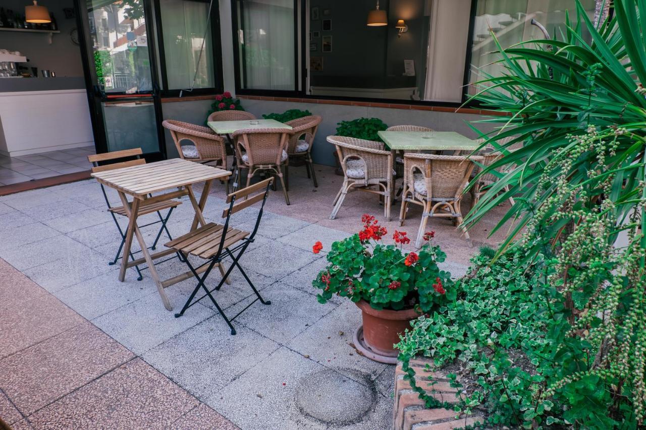 Hotel Jolie 리치오네 외부 사진